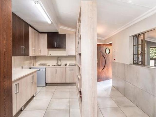 House for rent in North West