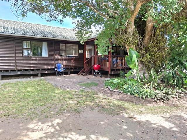 House for sale in Bushmans River Mouth, Eastern Cape