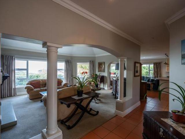 House for sale in Bushmans River Mouth, Eastern Cape