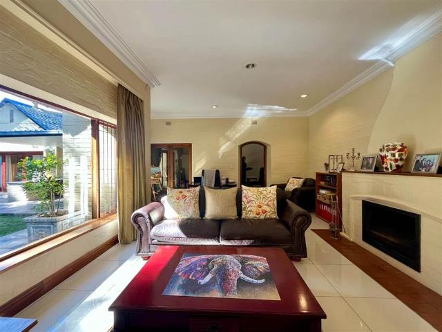 House for sale in Johannesburg, East