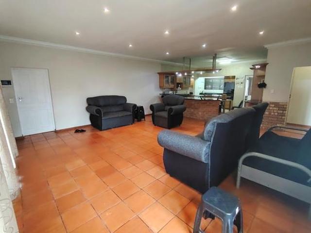 House for sale in Ugu District Municipality, Kwazulu-natal