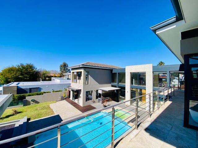 House for rent in Waterkloof, Gauteng