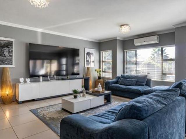 House for rent in Waterkloof, Gauteng
