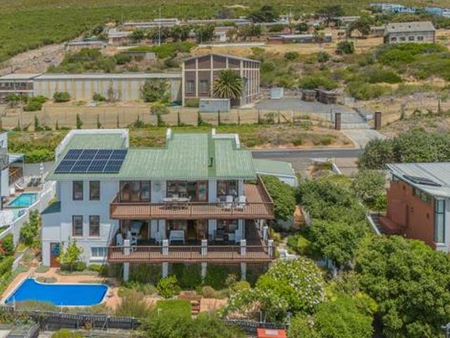 House for sale in Cape Town, Western Cape