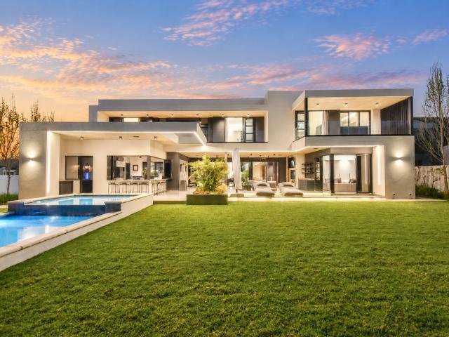 House for sale in Waterkloof, Gauteng