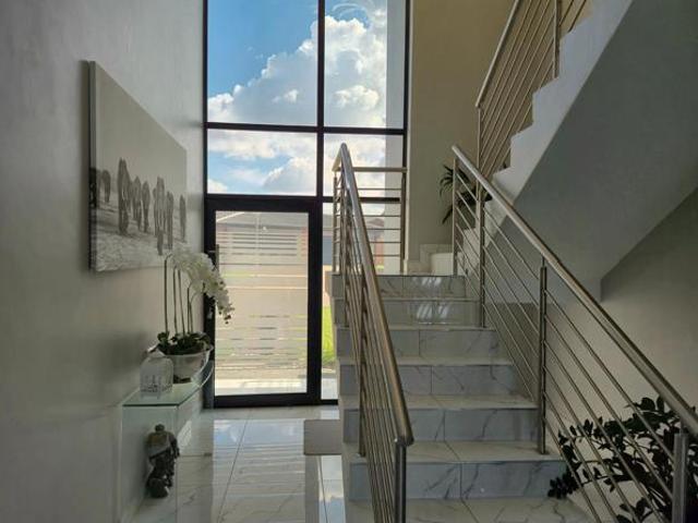 House for rent in Waterkloof, Gauteng