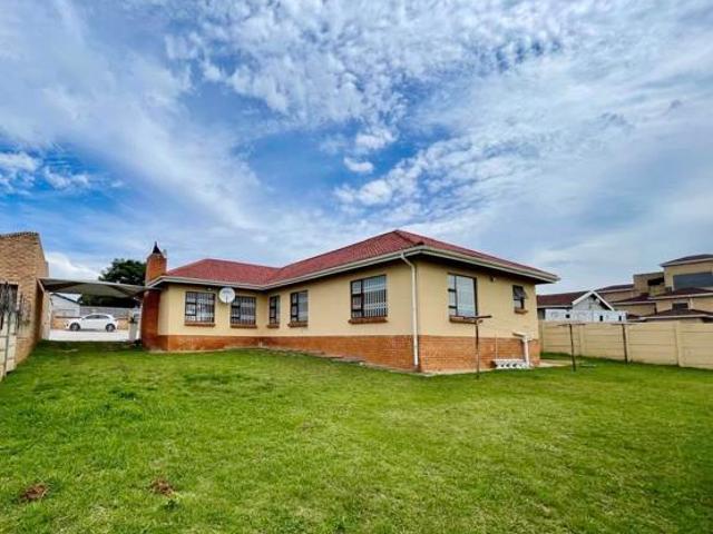 House for sale in Wild Coast Abalone, Great Kei Local Municipality
