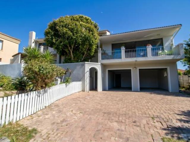 House for sale in St. Francis Bay, Kouga Local Municipality