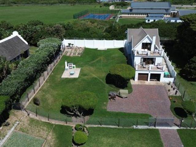 House for sale in St. Francis Bay, Kouga Local Municipality