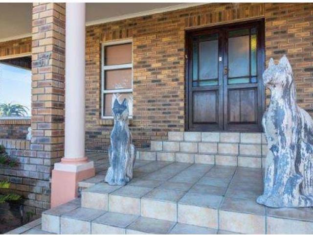 House for sale in Groot Brak Rivier, Western Cape