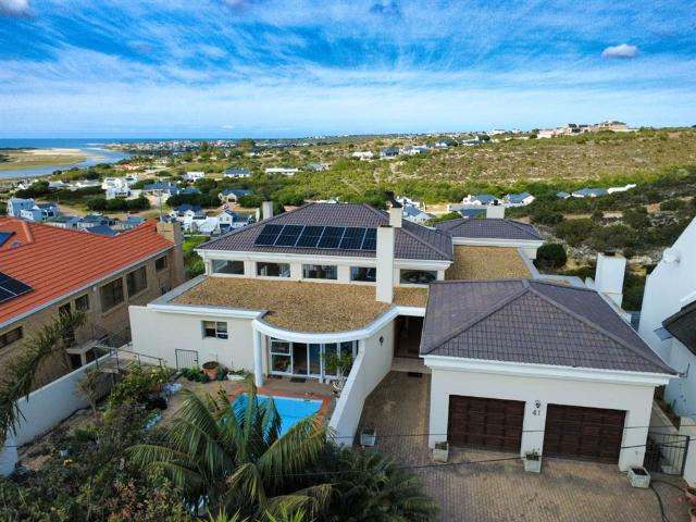 House for sale in Groot Brak Rivier, Western Cape