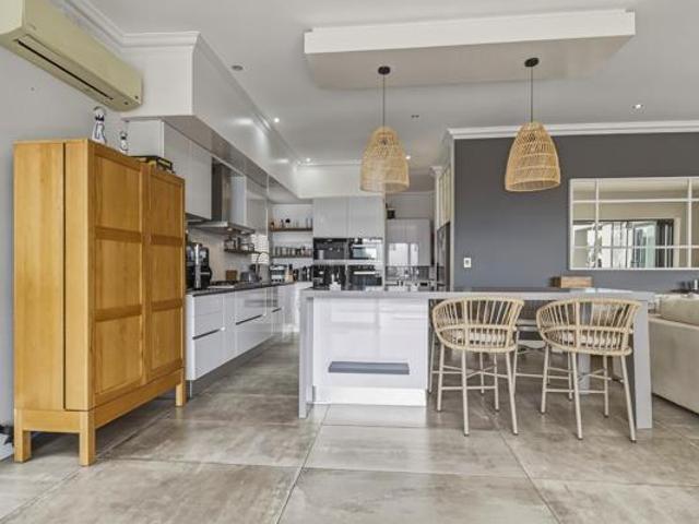 House for sale in Cape Town, Western Cape