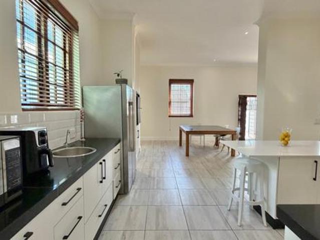 House for sale in Cape Town, Western Cape
