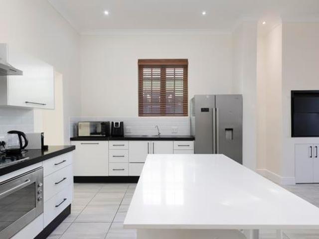 House for sale in Cape Town, Western Cape