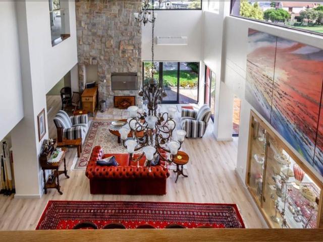 House for sale in Strand