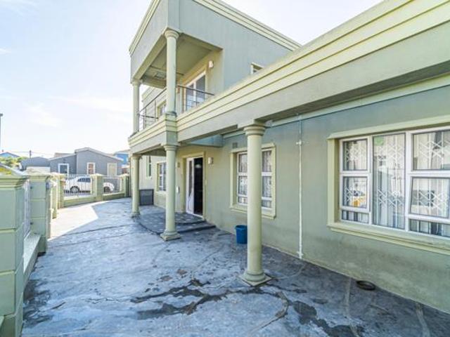 House for sale in Cape Town, Western Cape
