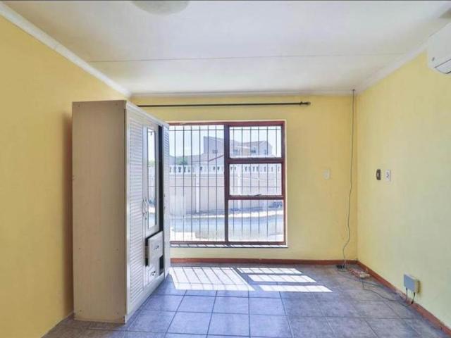 House for sale in Cape Town, Milnerton
