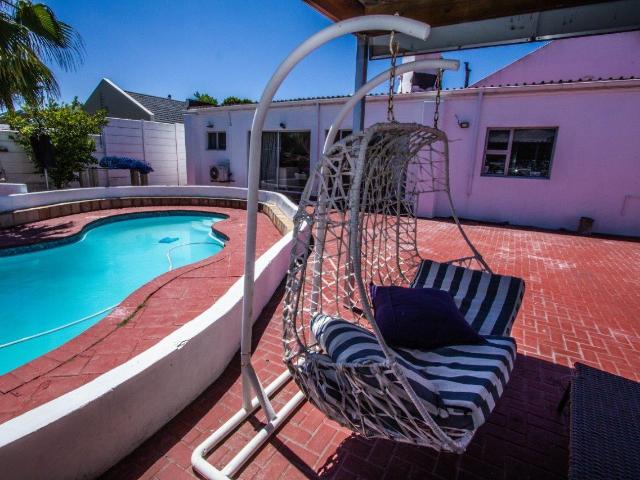 House for sale in Table View, Western Cape
