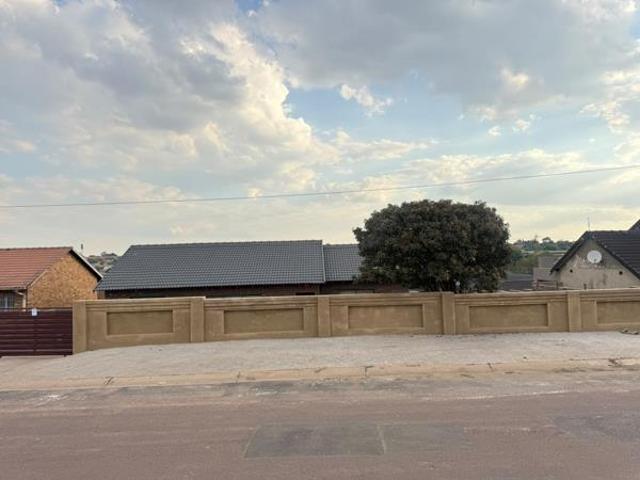House for sale in eMalahleni, Emalahleni Local Municipality