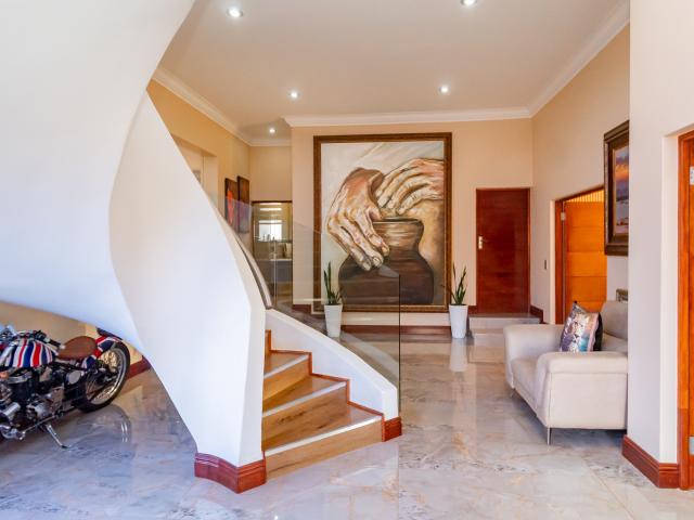 House for sale in Waterkloof, Gauteng