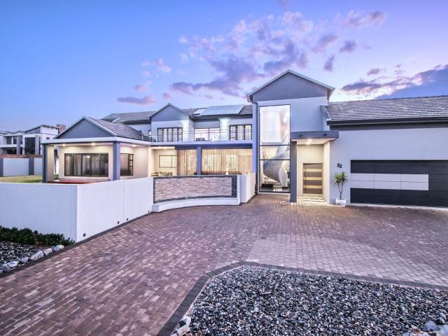 House for sale in Waterkloof, Gauteng