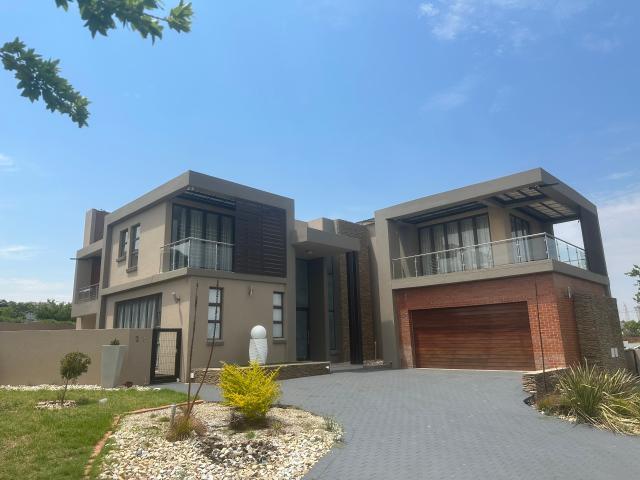 House for sale in Waterkloof, Gauteng
