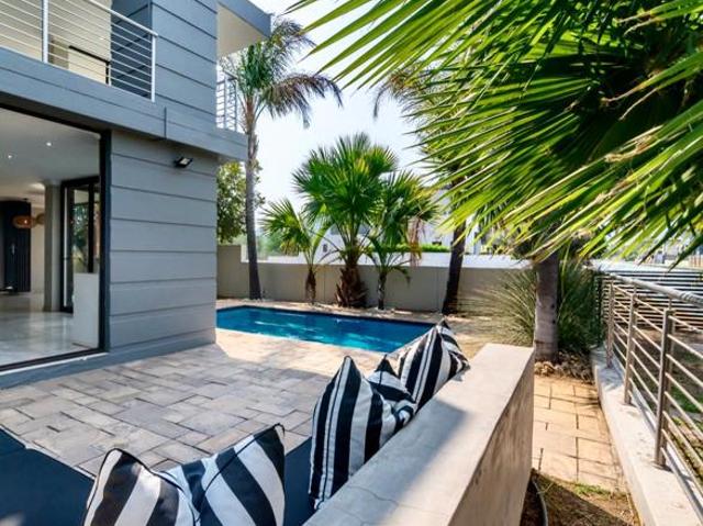 House for rent in North West