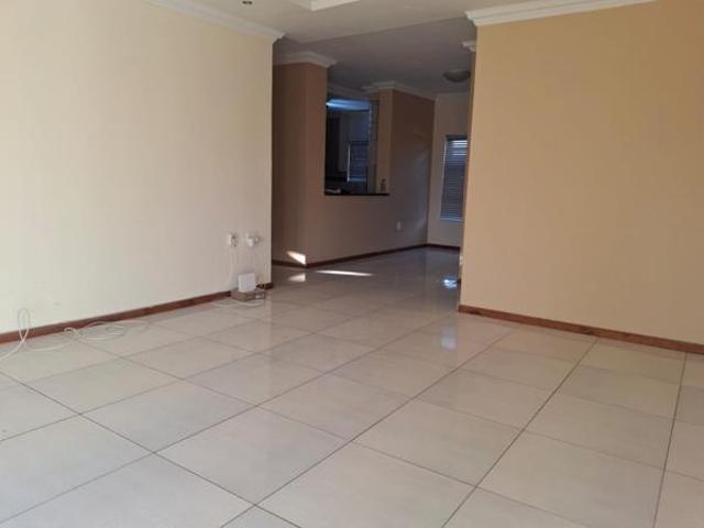 House for rent in Waterkloof, Gauteng