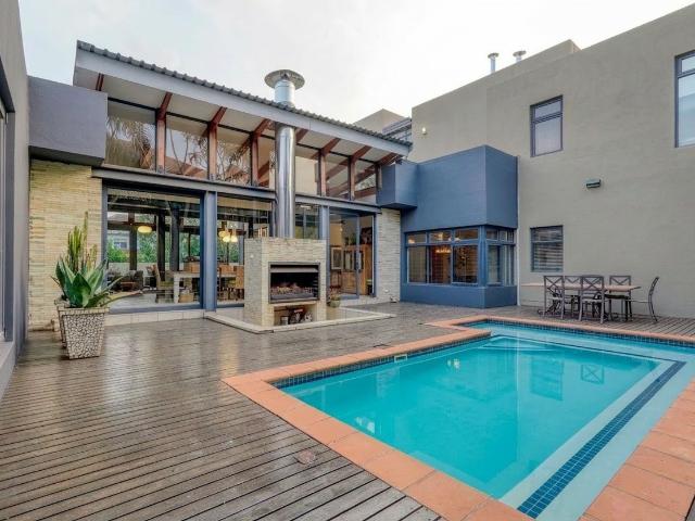 House for sale in Waterkloof, Gauteng
