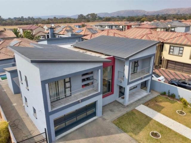 House for sale in Waterkloof, Gauteng