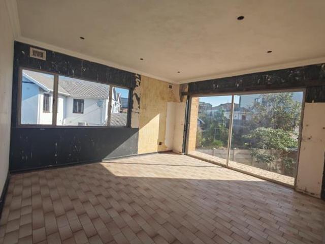 House for sale in Tongaat Beach, Kwazulu-natal