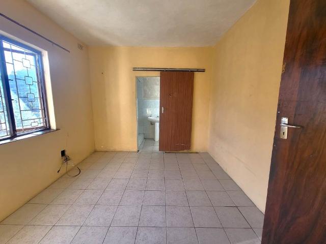 House for sale in Tongaat Beach, Kwazulu-natal