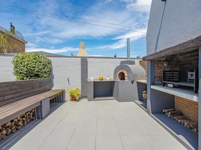 House for sale in Bergsig, Durbanville