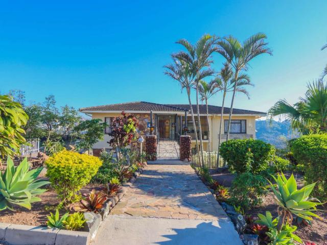 House for sale in Chatsworth, Kwazulu-natal