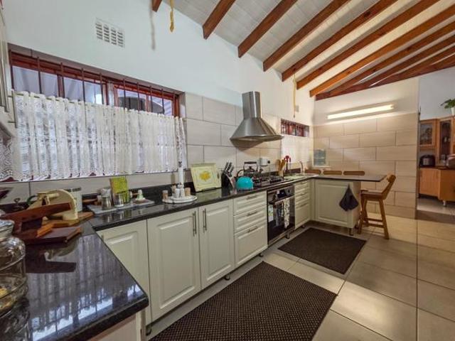 House for sale in Ugu District Municipality, Kwazulu-natal