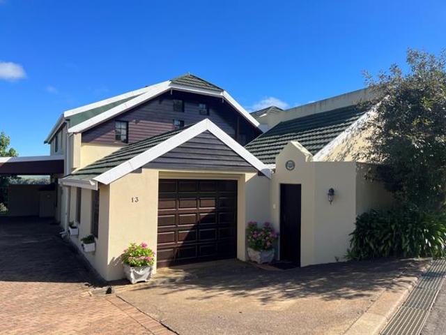 House for sale in Drakensberg, Kwazulu-natal