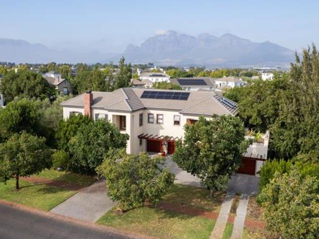 House for sale in Durbanville, Western Cape