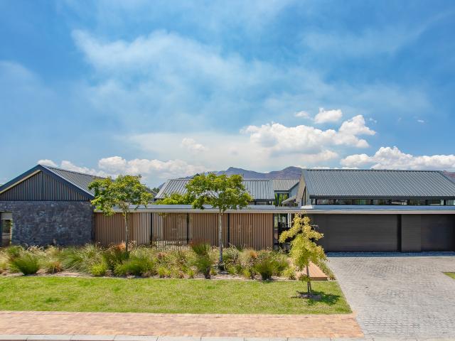 House for sale in Onverwacht, Western Cape