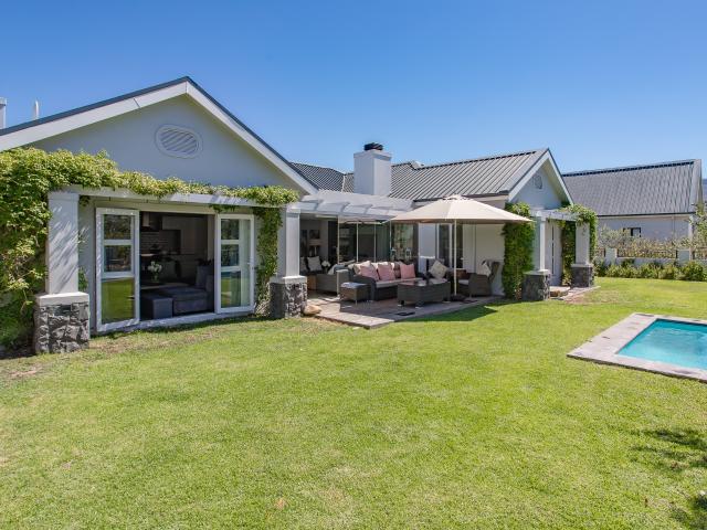 House for sale in Onverwacht, Western Cape