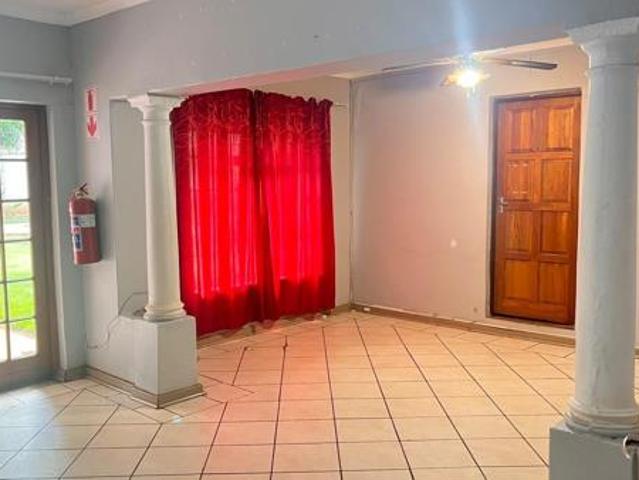 House for sale in Vanderbijlpark, Emfuleni Local Municipality