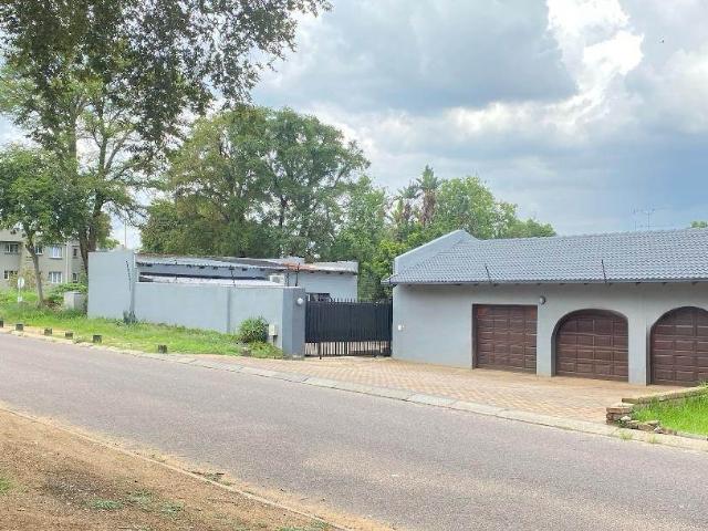 House for sale in Vosloorus, Gauteng