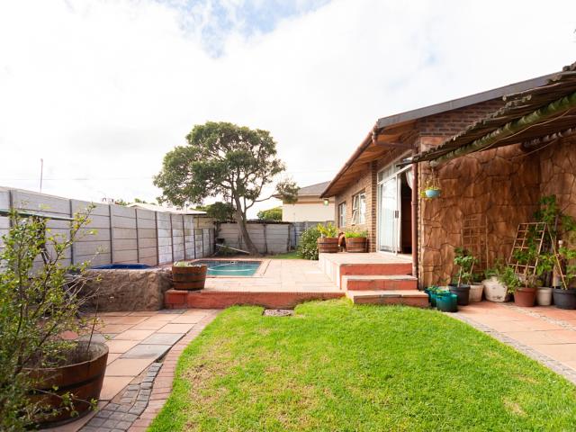 House for sale in West Coast, Britannia Bay