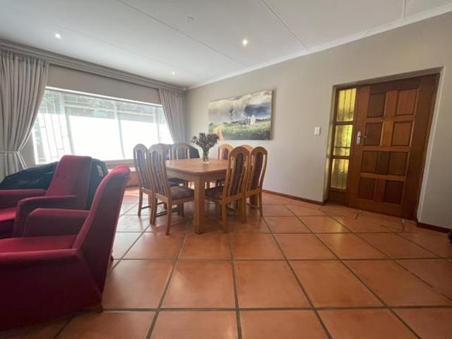 House for rent in Waterkloof, Gauteng