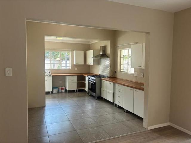 House for rent in Waterkloof, Gauteng