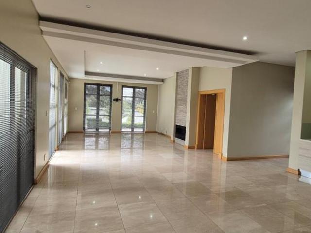 House for rent in Waterkloof, Gauteng