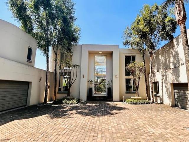House for rent in Waterkloof, Gauteng