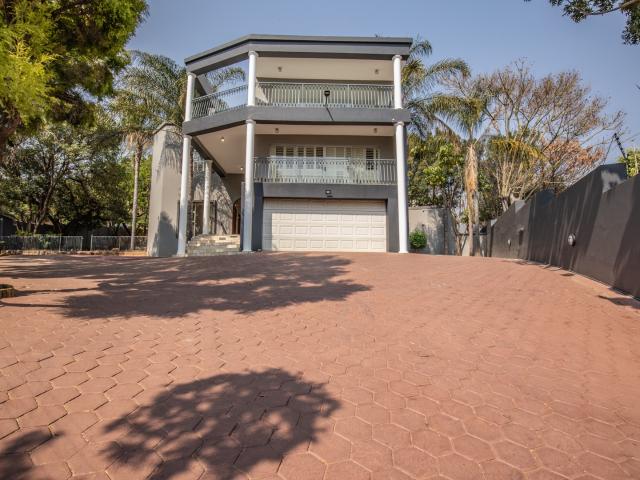 House for sale in Waterkloof, Gauteng