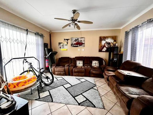 House for sale in Tlhabane, North West