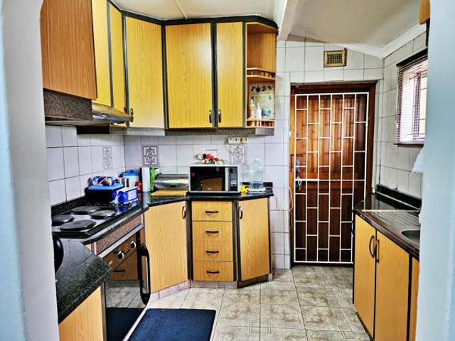 House for sale in Tongaat Beach, Kwazulu-natal