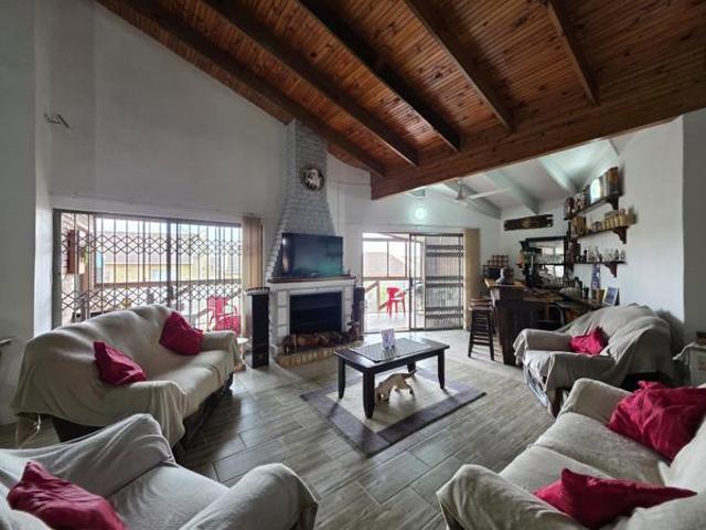 House for sale in Cape St Francis, Eastern Cape